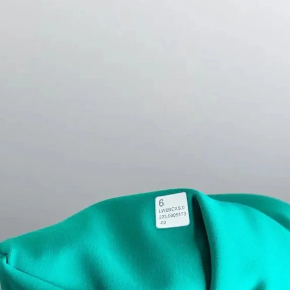 Lululemon Kelly Green Bra Set - Picture 4 of 7
